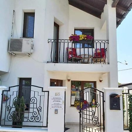Alexander House Hotel Deva Bagian luar foto