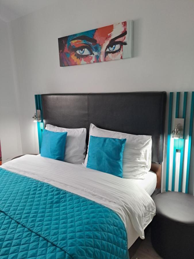 Alexander House Hotel Deva Bagian luar foto