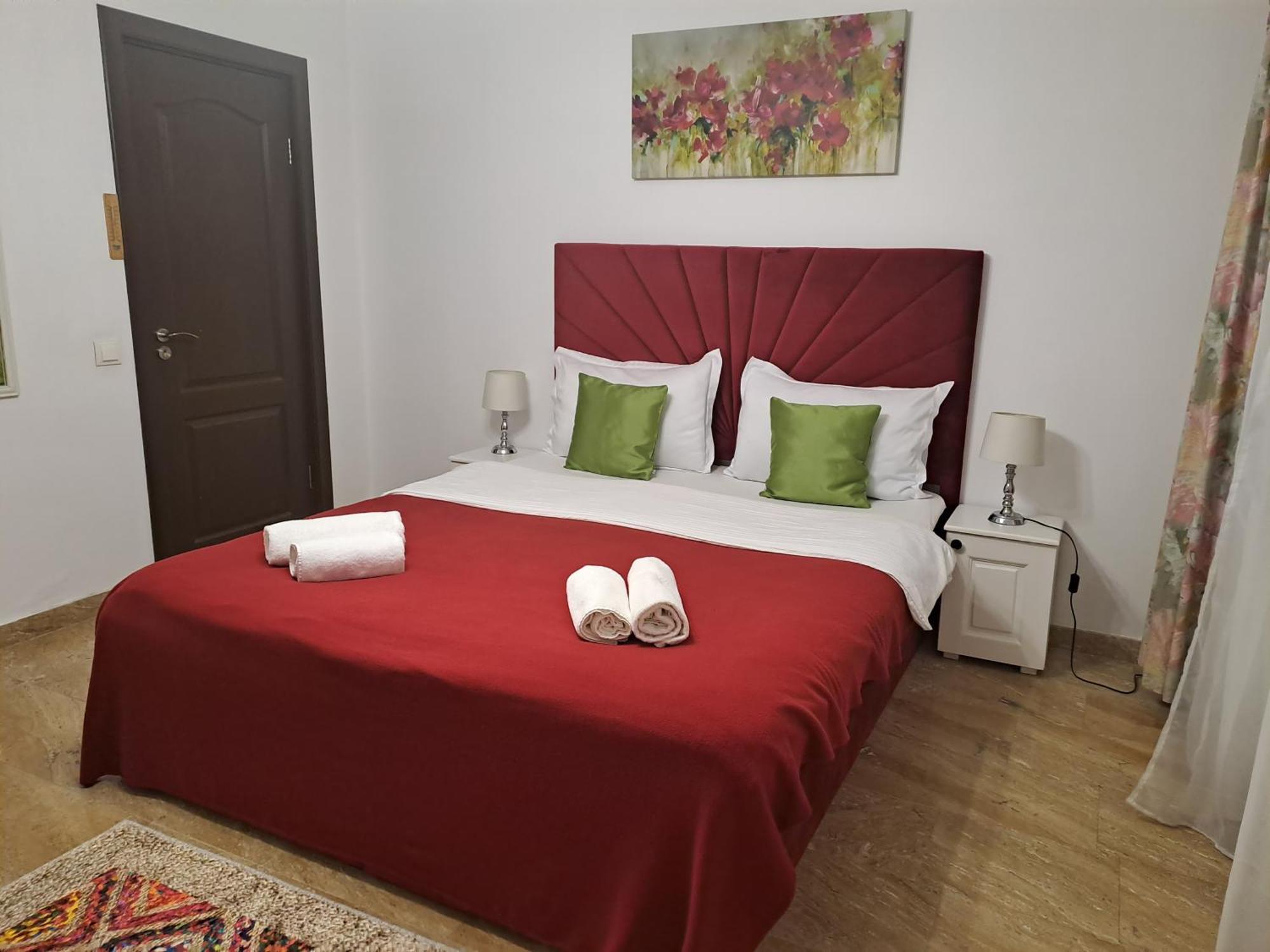 Alexander House Hotel Deva Bagian luar foto