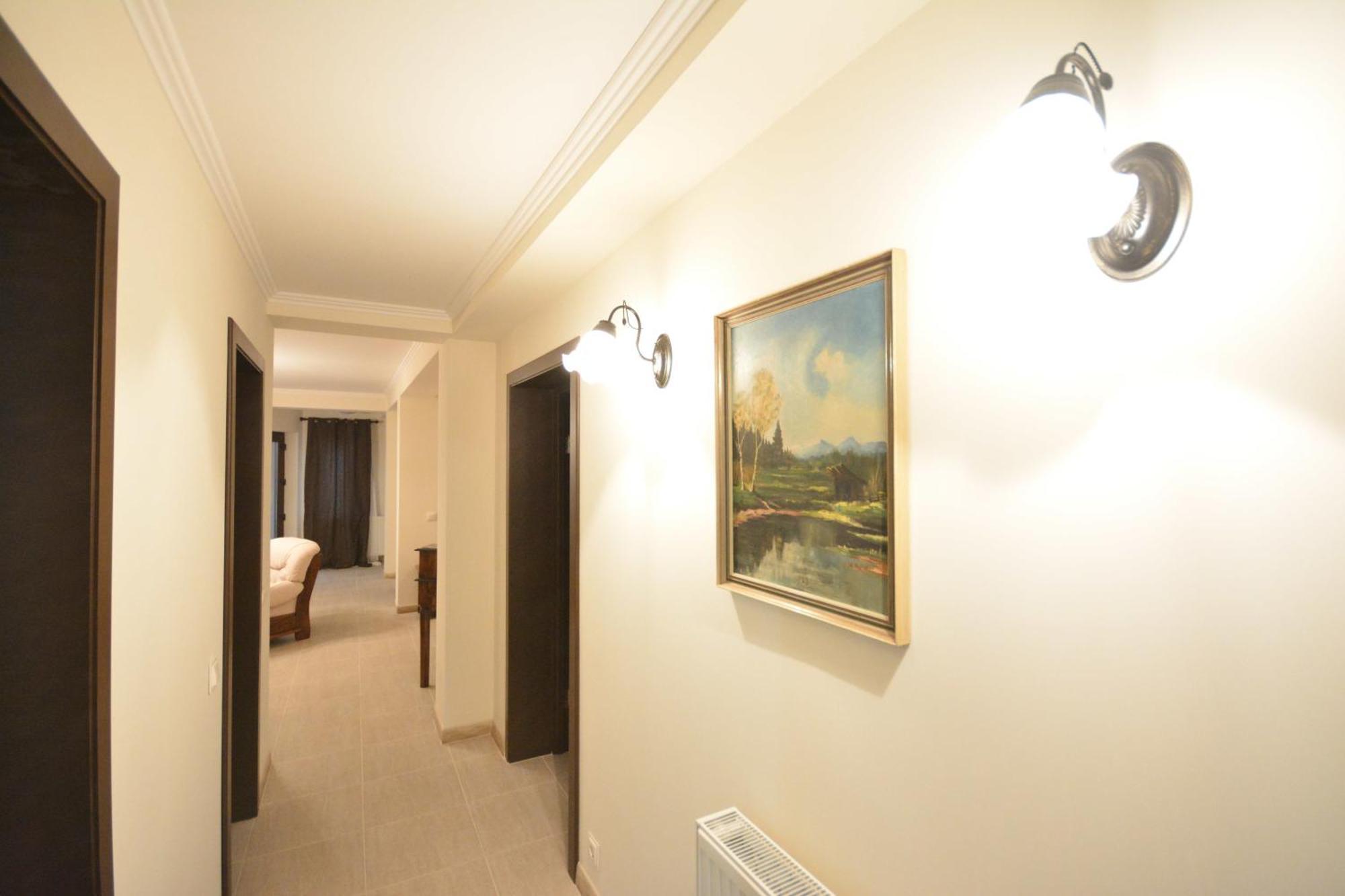 Alexander House Hotel Deva Bagian luar foto